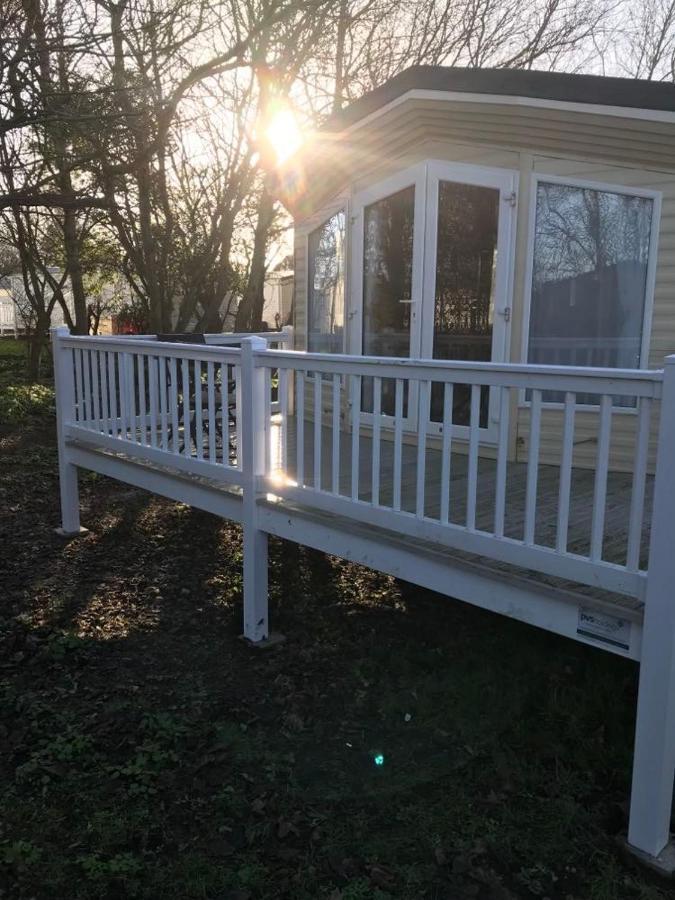 Hotel The Winchester Luxury Pet Friendly Caravan On Broadland Sands Holiday Park Between Lowestoft And Great Yarmouth Corton  Exterior foto